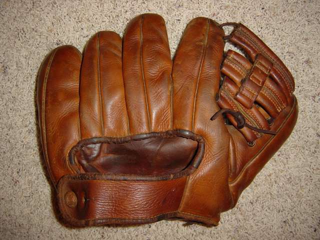 Joe Cronin Spalding 166L Back